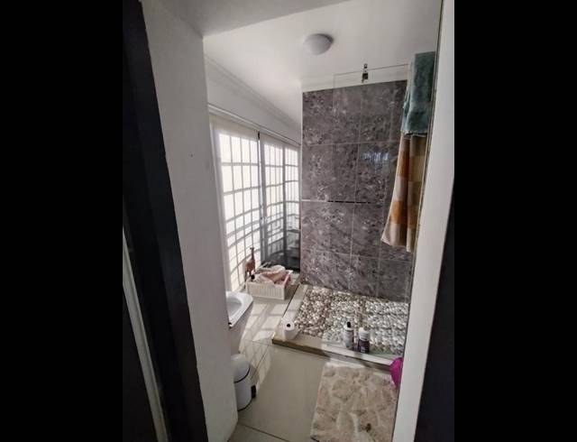 5 BEDROOM TOWNHOUSE FOR SALE IN AMBERFIELD HEIGHTS